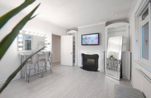 Large Villa Mansion With Pool House & Tennis Court - Foto 60