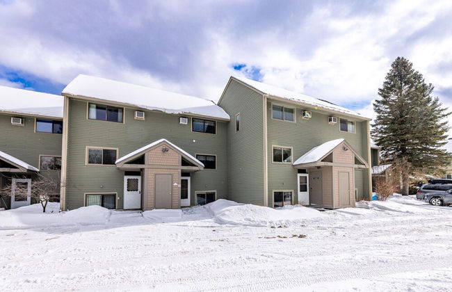 4BR Private Townhouse at Smugglers Notch Resort - Photo 31