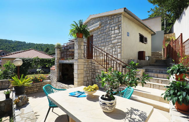 Small Stone House in a Quiet Place Island Solta - Foto 15