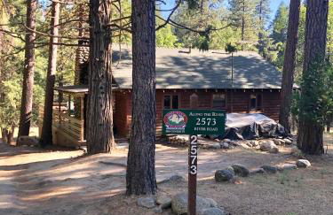 Along The River - Foto 1