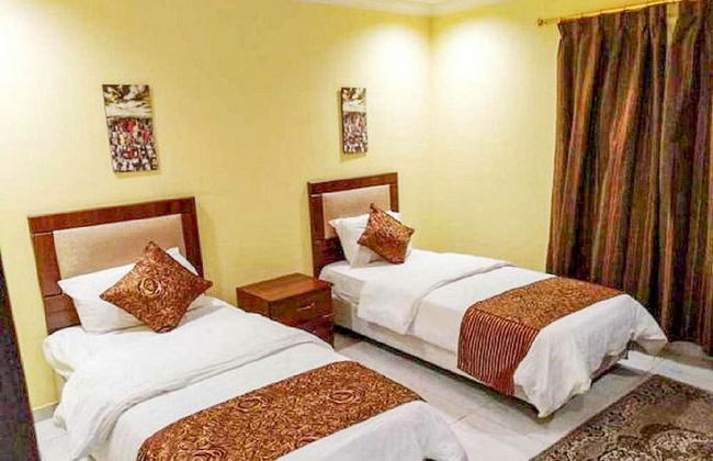 Al Ghubaishi Plaza - Photo 12