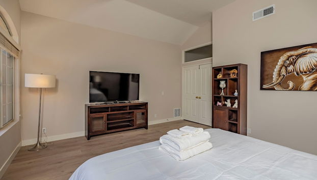 Newly Remodeled Suburban House - Foto 3, Zimmer