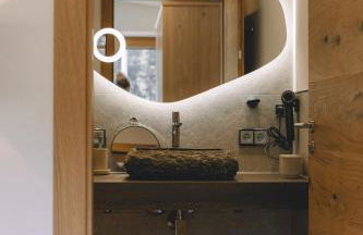 Wellness Apartment mit Sauna, Outdoor Whirlpool & Kamin - Foto 14