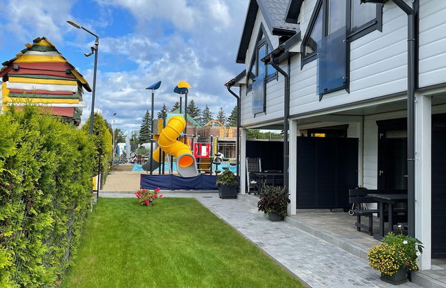 Cottage in Sianozety Near the Beach - Photo 1