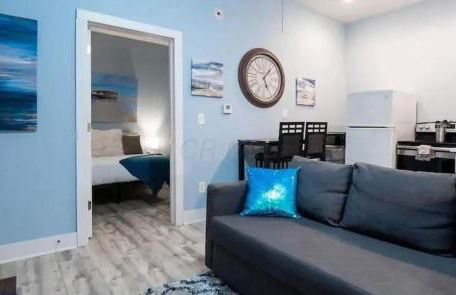 Jungle House Luxury Homes - Columbus Downtown Short North - Near Convention Center & Nationwide Arena - Free Parking - Pet Friendly - Over 5,800 Five Stars - Foto 7