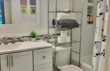 Cozy 1BR in DC 95WalkScore Steps to Cafes Dining Nightlife Grocery Metro - Close to Downtown - Foto 53