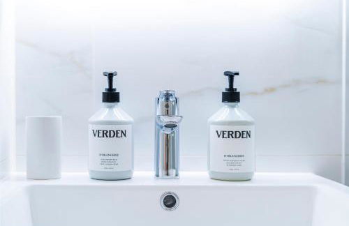 Cozy 2 Bedroom Apartment in Sutton - Foto 14