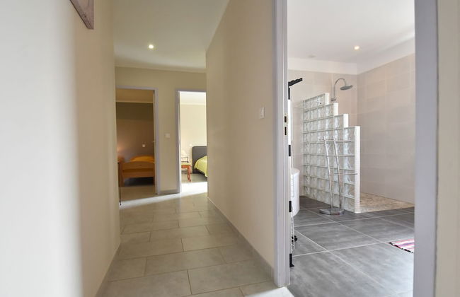 Holiday Home in Montclera With Sunny Garden, Playground Equipment and Private Pool - Foto 6