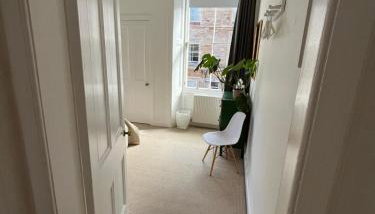 Bright 2 bedroom apartment near the meadows - Foto 4