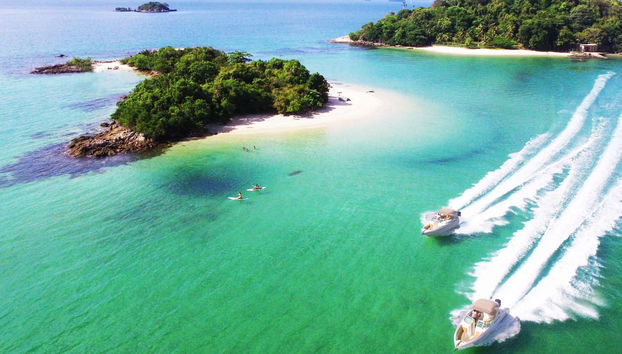 Lanchas para o passeio