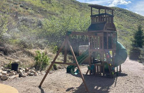 Large Off-Grid Luxury Cabin- creek land & views - Foto 56