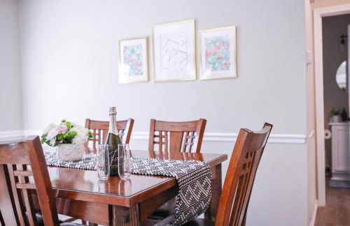 Sleeps 12! 5 BDRM-2 Kings,3 Queens-Deck & Patio-Mins to PI & Beaufort - Foto 24