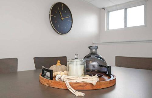 Family Retreat in Birmingham, 7BR 4BA - Photo 19