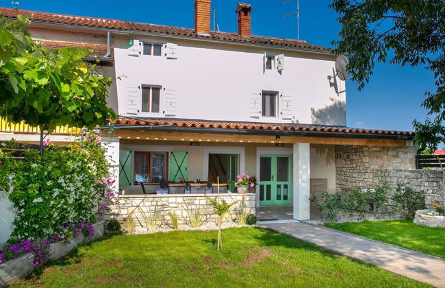 Adorable Holiday Home With Pool and Terrace - Foto 38