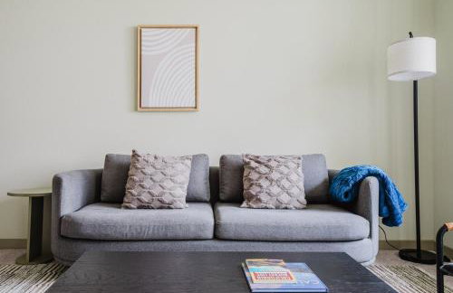 Blueground Dublin pool AC nr museums SFO-1781 - Photo 2