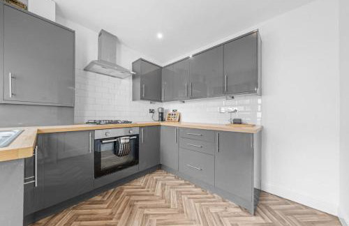 Large 5 Bedroom House Perfect For Group Stays - Free Parking - Near Glasgow - Perfect For Contractors - Foto 17