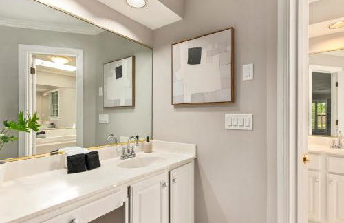 HotTub, FirePit, Basketball, 15 Min To Sedgefield - Photo 38