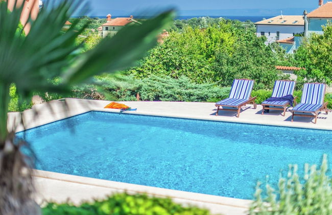 Spacious Detached Villa with Pool near Pula with sea View - Foto 19