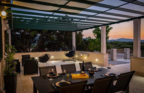 Secluded vacation house Bračuta with swimming pool - Foto 95