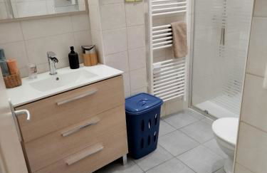 BELLE appartement T2 neuf et en plein centre - Foto 11