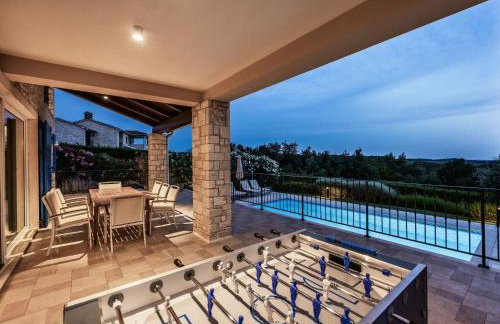 Holiday Home Romantische Villa mit Meerblick- Pool und Jacuzz by Interhome - Foto 42