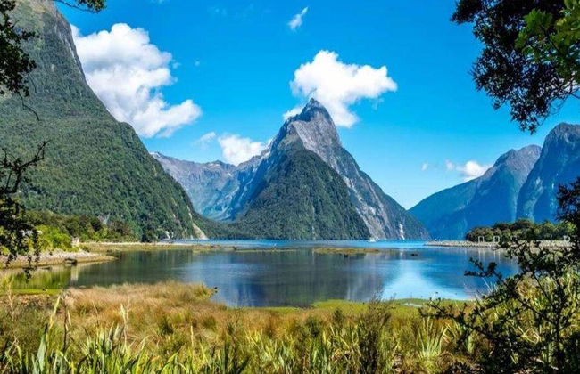 Milford Sound und Middle Earth Wasserfälle Heli Hike Tour - Foto 1