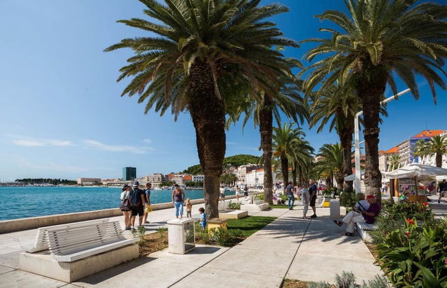 Modern apt Close to Znjan Beach, With big Terrace - Photo 29