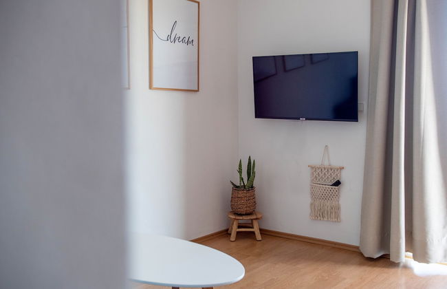 Sunny Apartments - Photo 35