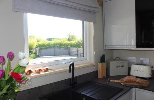 The Old Workshop - a cosy country retreat - Photo 12