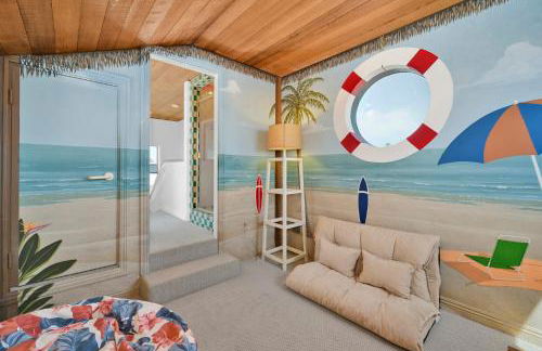 4 bedroom Home in Quiet Neighborhood near Beach - Photo 35