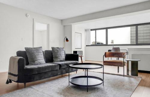 Spacious Beacon Hill 1BR wViews Gym BOS-496 - Foto 1