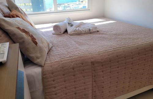 DELUXE VIP! 200m praia, 10 min Convenções, Ar, wifi, Cafeteira Expresso, Piscina, Rouparia Premium, Cozinha, Garagem - Photo 1