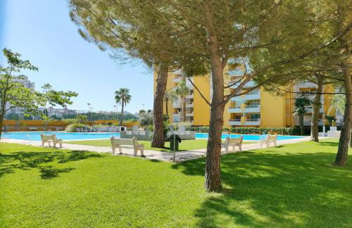 Global Properties, Practico apartamento con piscina en Residencial Brezo Canet - Foto 31