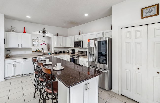 7/6.5 Beautiful Vacation Home With Private Pool, and Much More!! - Foto 71