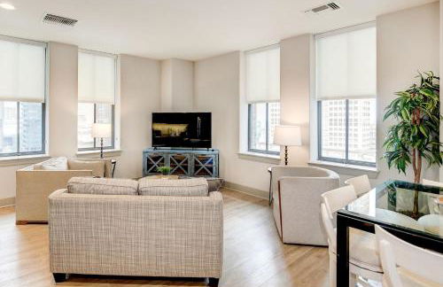 1BR Luxury Apartment With Rooftop Deck & Pool - Foto 19