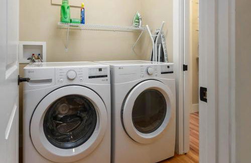 River Rock Cabin - Comfortable, Private Home with King Beds & Mountain Views - Foto 35