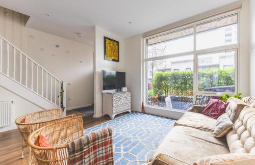 Stylish 4BDR Home Near South Acton With Parking - Photo 13