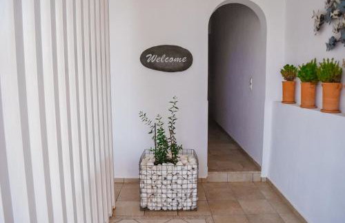 Laia Seafront Luxury Apartments - Photo 42