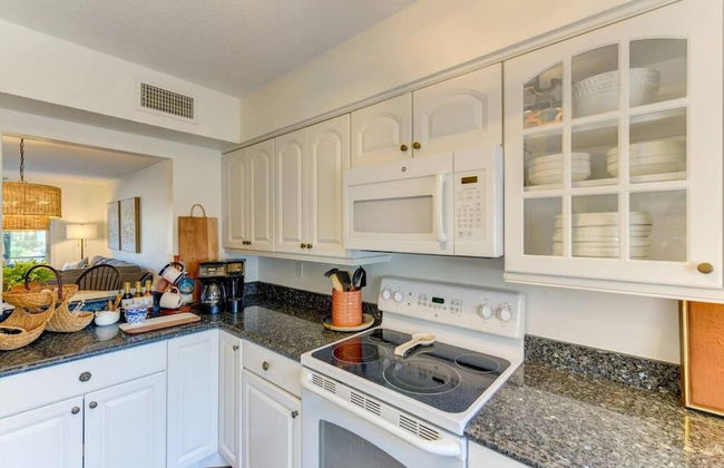 Coastal Paradise Condo Steps To Crescent Beach - Foto 1