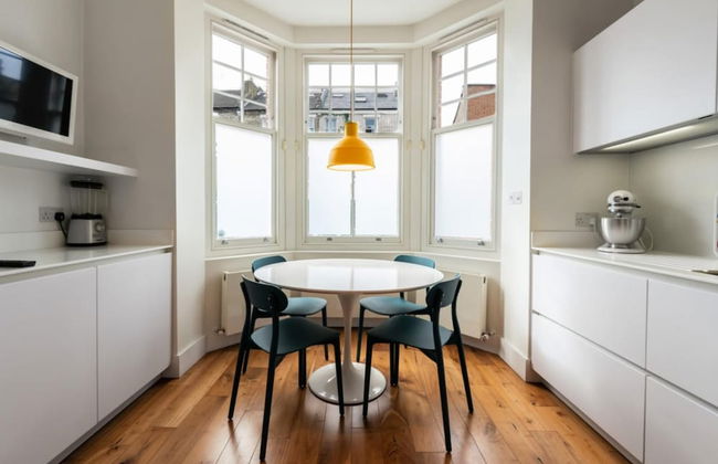 The Clapham Crib - Spacious 4bdr House With Patio - Foto 37