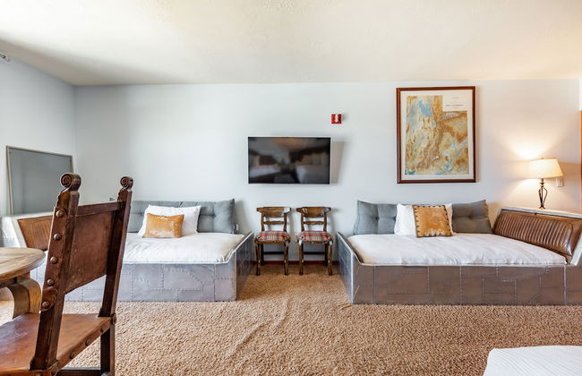 The Caledonian by All Seasons Resort Lodging - Photo 66