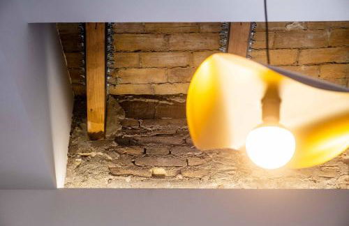 BrightHouse with Warm and Friendly Vibes - Photo 17