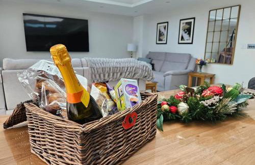 Homely 6 bed Cottage 30 mins to Heathrow, London, Legoland, Windsor Castle - Photo 71