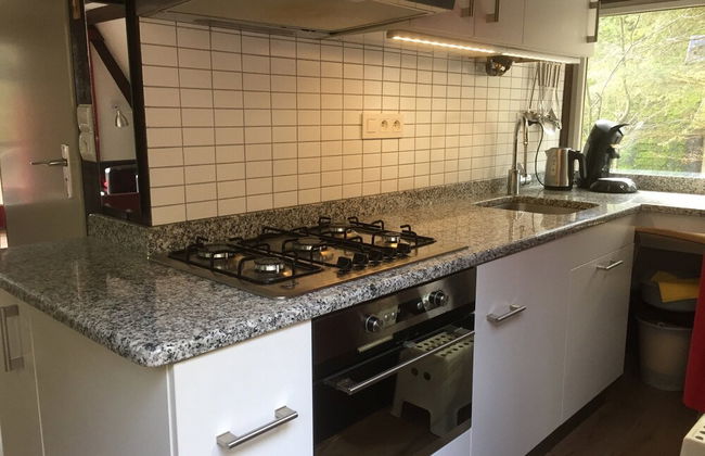 Quaint Chalet in Petithan With Roofed Pool - Foto 8