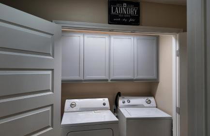 Spacious 4BR 3Baths Near Airport and La Plaza Mall - Photo 51