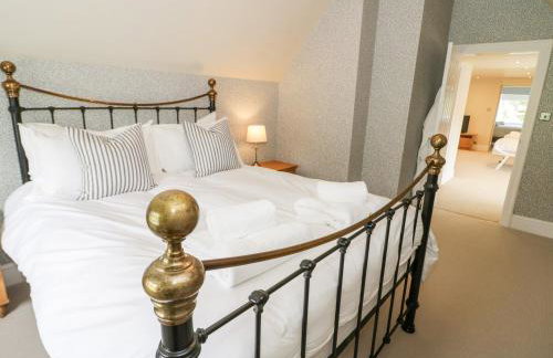 Gwern Borter Manor - Photo 43