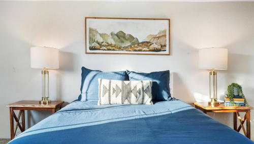 6-min walk to Lake - Home w/Fire-Pit & Pool Table - Foto 3, Other