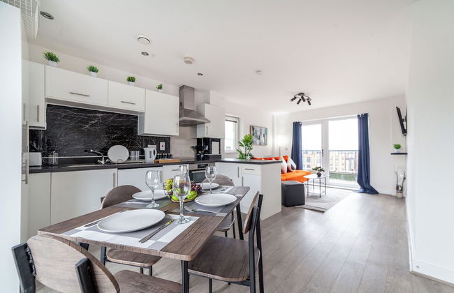 Top-rated Penthouse - King Size Bed & Free Parking - Photo 13