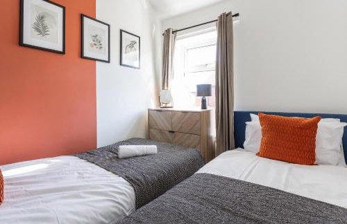 Modern 3-Bed House Parking & Family & Friends - Foto 17