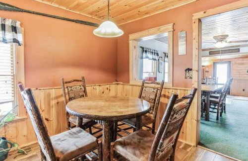 4 BDRM - Hot Tub - Fire Pit - Foto 27